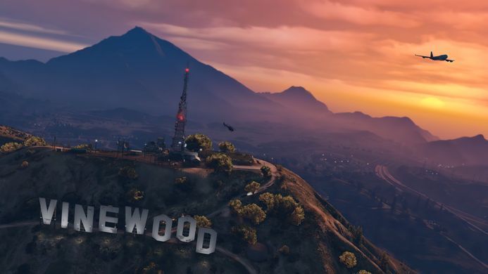 Games Software Grand Theft Auto V Premium Edition [Blu-Ray диск] (PS4) 5026555424271 фото
