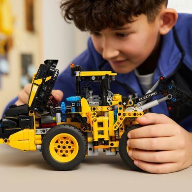 LEGO Конструктор LEGO Technic Колісний навантажувач Volvo L120 Electric 42209 фото