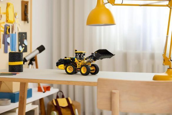LEGO Конструктор LEGO Technic Колісний навантажувач Volvo L120 Electric 42209 фото