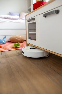 Karcher Робот-пилосос RVC 3 Comfort, h=0.97см, вологе прибирання, конт пил -0.24л, вода -0.28л, автон. робота до 130хв, Bluetooth зарядна станція , білий 1.269-120.0 фото