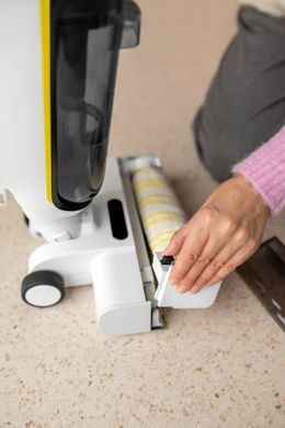 Karcher Пылесос Karcher беспроводный FCV 4, 180Вт, конт пыль -0.45л, вода -0.75л, автон. раб. до 45мин, вес-4.1кг, белый 1.056-131.0 фото