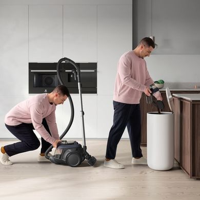 Electrolux Пылесос контейнерный, 700Вт, конт пыль -1.6л, HEPA12, 4 насадки, синий EL61C3DB фото