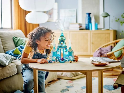 LEGO Конструктор Disney Крижаний палац Ельзи 43244 фото