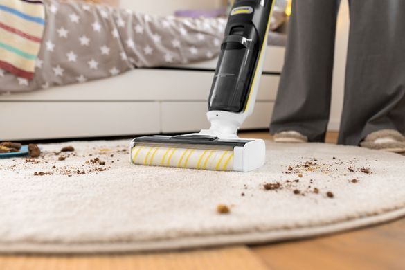 Karcher Пылесос Karcher беспроводный FCV 4, 180Вт, конт пыль -0.45л, вода -0.75л, автон. раб. до 45мин, вес-4.1кг, белый 1.056-131.0 фото