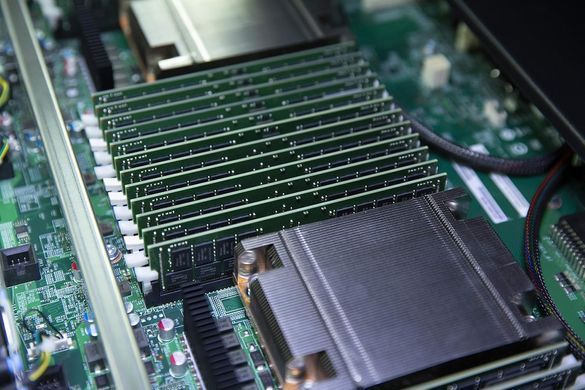 Kingston Пам'ять сервера Kingston DDR4 8GB 3200 ECC DIMM KTD-PE432E/8G фото