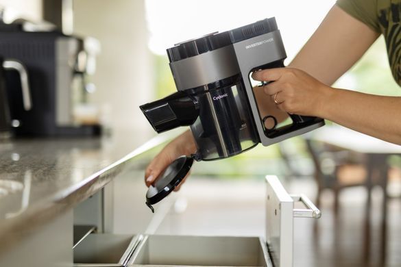 Gorenje Пылесос беспроводный, 132Вт, конт пыль -0,5л, автон. раб. до 25мин, вес-2,6кг, 2насадки, черный SVC216300FLA фото