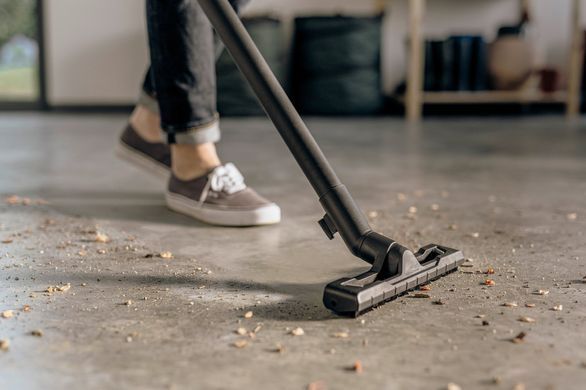 Karcher Пылесос профессиональный KWD 1W V-12/2/18, 1000Вт, контейнер 12л, 3.58кг 1.628-401.0 фото