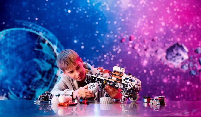LEGO Конструктор Technic Марсохід команди дослідників 42180 фото