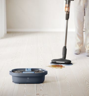 Electrolux Очисна станція для насадок вологого прибирання PowerPro EPPCS2 фото