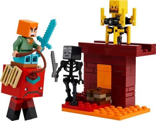 LEGO Конструктор Minecraft Битва с лавой в Незере 21266 фото