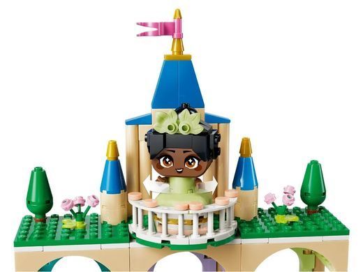 LEGO Конструктор LEGO Disney Princess Мініпринцеси Бель і Тіана з замком 43291 фото
