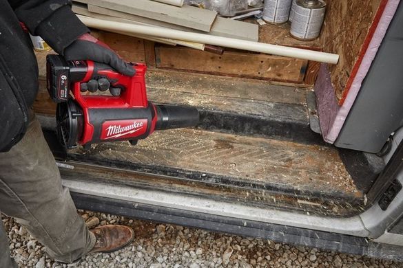 Milwaukee Повітродув акумуляторний Milwaukee M12 BBL-0 12В 0-177км/год 1.9кг без АКБ та ЗП 4933472214 фото