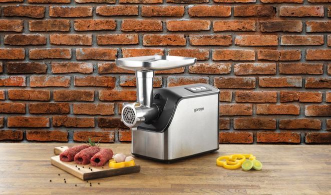 Gorenje Gorenje meat grinder, 2200W, 2.2kg/min, 2 cutting plates, sausages nozzle, plastik/metal, black/inox MG2202XE фото