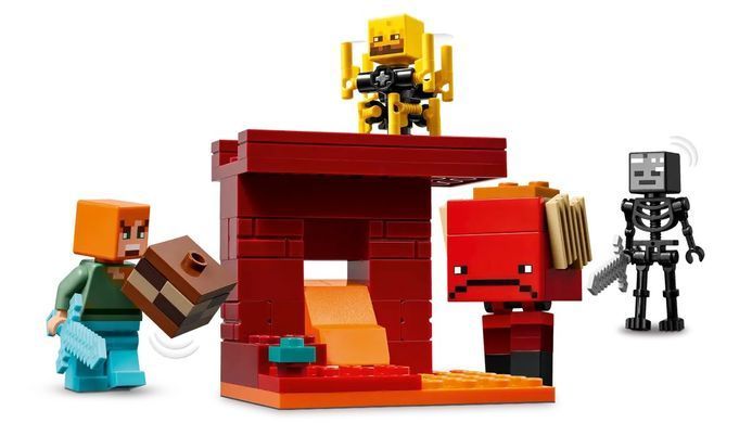 LEGO Конструктор Minecraft Битва с лавой в Незере 21266 фото