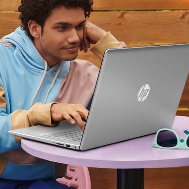 HP Ноутбук 17-cp2016ua 17.3" FHD IPS AG, AMD R5-7520U, 16GB, F512GB, UMA, DOS, сріблястий A2BK9EA фото