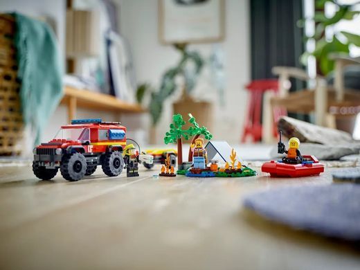 LEGO Конструктор City Пожарный внедорожник со спасательной лодкой 60412 фото