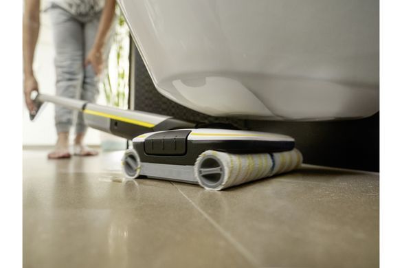 Karcher Поломойная машина FC 7 Cordless, вода -0.4л, автон. раб. до 45мин, вес-4.3кг, серебр. 1.055-701.0 фото