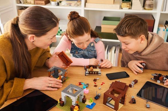 LEGO Конструктор LEGO Minecraft Аванпост розбійників та спустошувач 21278 фото