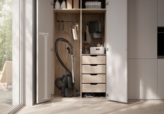 Electrolux Пылесос мешковый, 750Вт, мешок-3.5л, HEPA12, s-bag, 4 насадки, синий EB61C4DB фото