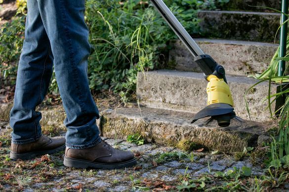 Karcher Триммер садовый WRE 18-55 для удаления сорняков, аккум., 18В, 2.85кг, Solo (без АКБ и ЗУ) 1.445-244.0 фото