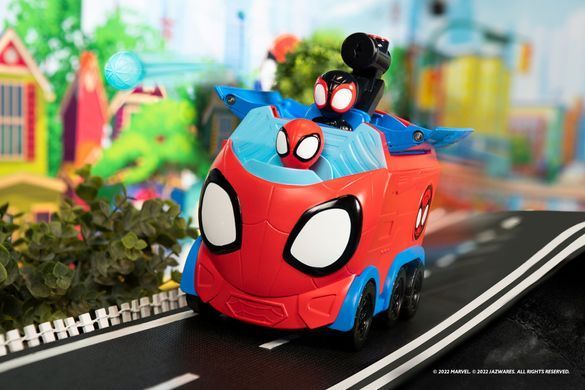 Spidey Машинка Deluxe Feature Vehicle Web Spinning Hauler Паутинный тягач SNF0081 фото