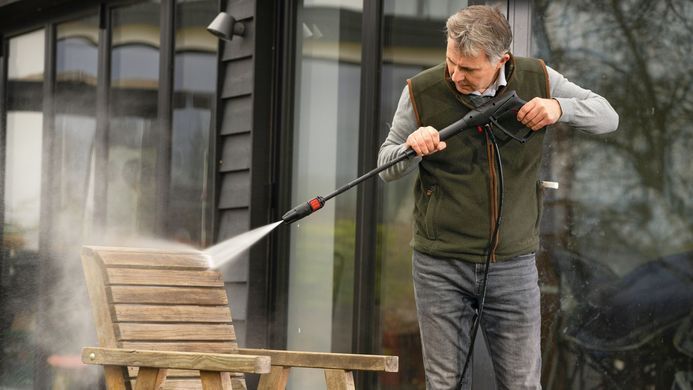 Bosch Минимойка высокого давления UniversalAquatak 135, 1900Вт, 135 бар, 410 л/ч, 7.9 кг, насадка 3-в-1 0.600.8A7.C00 фото