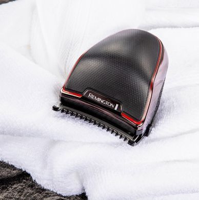 Remington Машинка для стрижки Quickcut Pro, сеть+акум., роторный мотор, насадок-12, титан.напыл., черный HC4300 фото