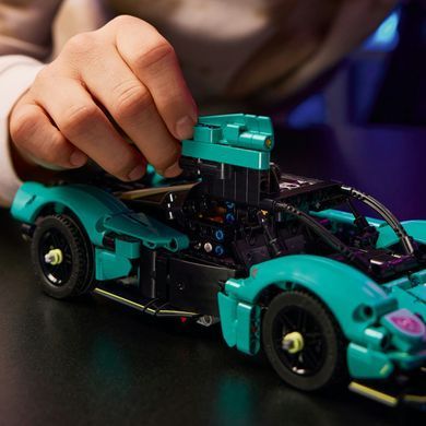 LEGO Конструктор LEGO Technic Aston Martin Valkyrie 42208 фото