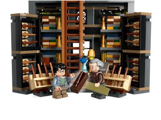 LEGO Конструктор Harry Potter Крамниці Олівандера й мантій від Мадам Малкін 76439 фото