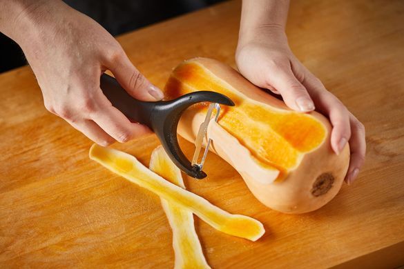 Fiskars Овощечистка горизонтальная Functional Form, с подвижным лезвием, 23см, нержавеющая сталь, пластик, черный