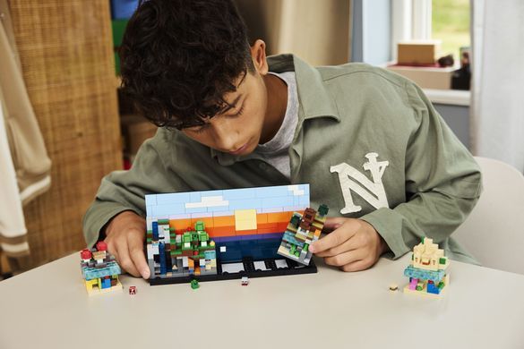 LEGO Конструктор LEGO Minecraft Мінібіоми 21589 фото