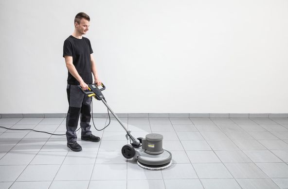 Karcher Підлогомийна машина Karcher BDS 43/150 C Classic 1500Вт однодискова 430мм 150об/хв 44.18кг 1.291-243.0 фото