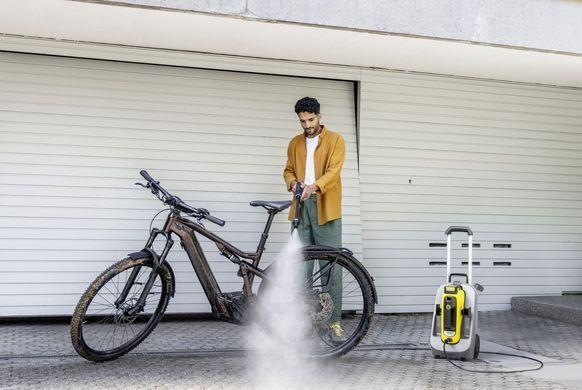 Karcher Mini battery washer Karcher OC 6-18 Premium Battery Set 18V battery 1x2.5A&middot;h 24bar 200l/h 12l water tank 5.73kg 1.328-521.0 фото