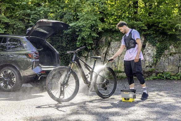 Karcher Mini low pressure washer Karcher OC 4 120l/h 2.8m hose 8l water tank 3.082kg USB-C 1.599-350.0 фото