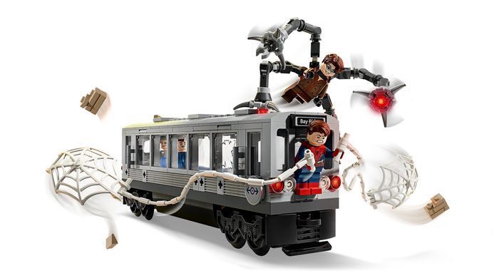 LEGO Конструктор Super Heroes Человек-Паук против Дока Ока: Сцена в метро 76321 фото