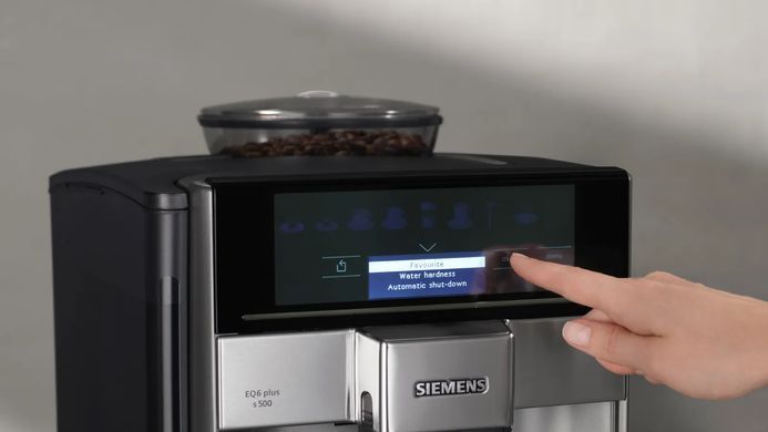 Siemens Siemens Coffee machine, 1.7L, auto capuchino maker, LED display, auto recipe-12, black-silver TE655203RW фото