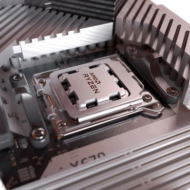 AMD ЦПУ Ryzen 7 9800X3D 8C/16T 4.7/5.2GHz Boost 96Mb Radeon Graphics AM5 120W w/o cooler Box 100-100001084WOF фото