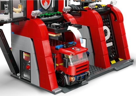 LEGO Конструктор City Пожарное депо с пожарной машиной 60414 фото