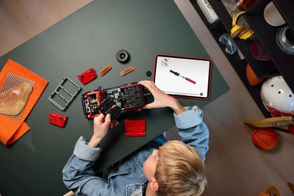 LEGO Конструктор Technic Внедорожник Ford Bronco 42213 фото