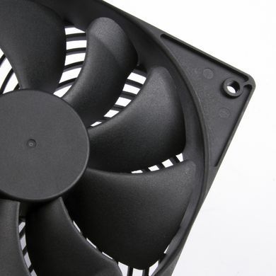 SilverStone Корпусный вентилятор Air Penetrator AP120I-PRO, 120мм, 2000rpm, 4pinPWM, 38.9dBa, чёрный SST-AP120I-PRO фото