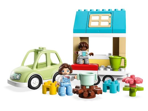 Конструктор LEGO DUPLO Town Сімейний будинок на колесах 10986 фото