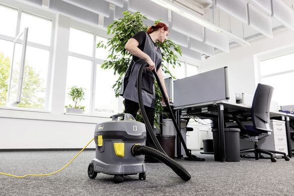 Karcher Professional vacuum cleaner Karcher T 11/1 Classic Hepa 850W 235mBar container 11l dry cleaning 4.29kg 1.527-199.0 фото