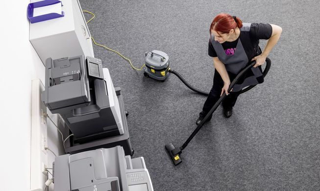 Karcher Professional vacuum cleaner Karcher T 11/1 Classic Hepa 850W 235mBar container 11l dry cleaning 4.29kg 1.527-199.0 фото