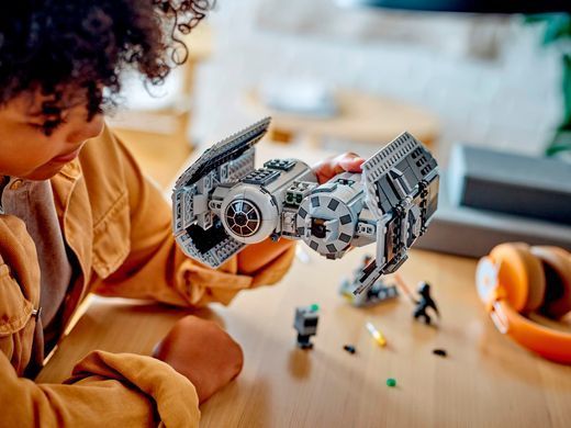 LEGO Конструктор Star Wars Бомбардировщик TIE 75347 фото
