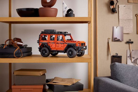 LEGO Конструктор Technic Mercedes-Benz G 500 PROFESSIONAL Line 42177 фото