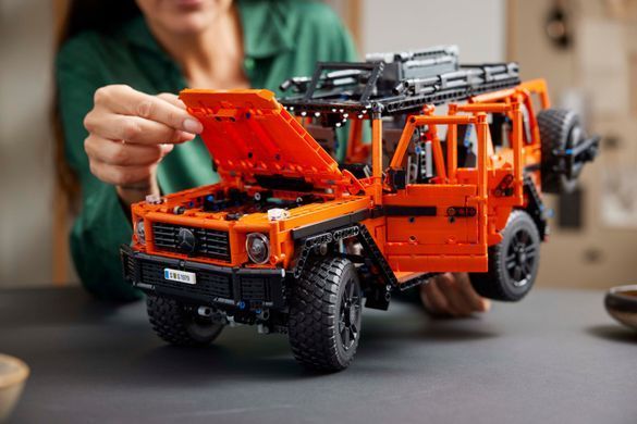 LEGO Конструктор Technic Mercedes-Benz G 500 PROFESSIONAL Line 42177 фото