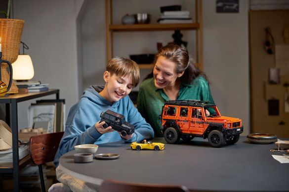 LEGO Конструктор Technic Mercedes-Benz G 500 PROFESSIONAL Line 42177 фото