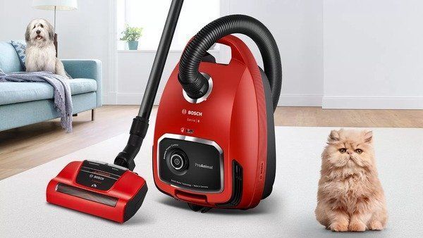 Bosch Пылесос мешковый, 700Вт, мешок-4л, НЕРА13, турбощётка, красный BGL6PET1 фото