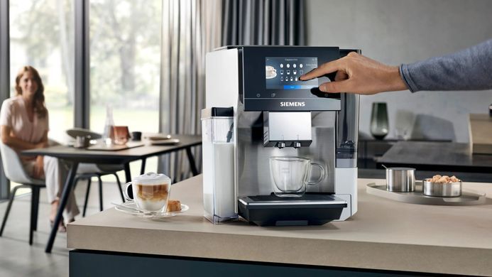 Siemens Siemens Coffee machine, 2.4L, auto capuchino maker, LED display, auto recipe-20, black-silver TQ715R03 фото