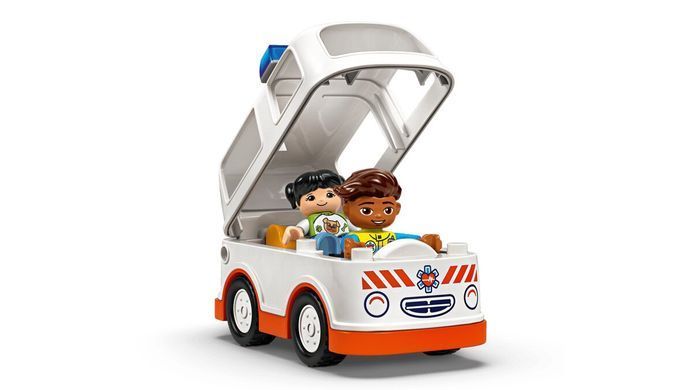 LEGO Конструктор LEGO DUPLO Town Швидка допомога та водій 10447 фото